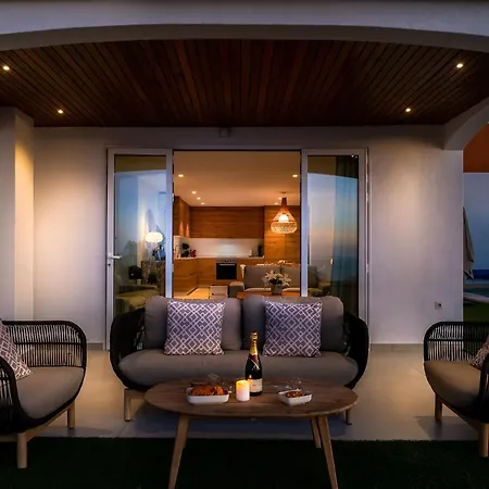 Casa Calmos بيت للعطل أذيخي